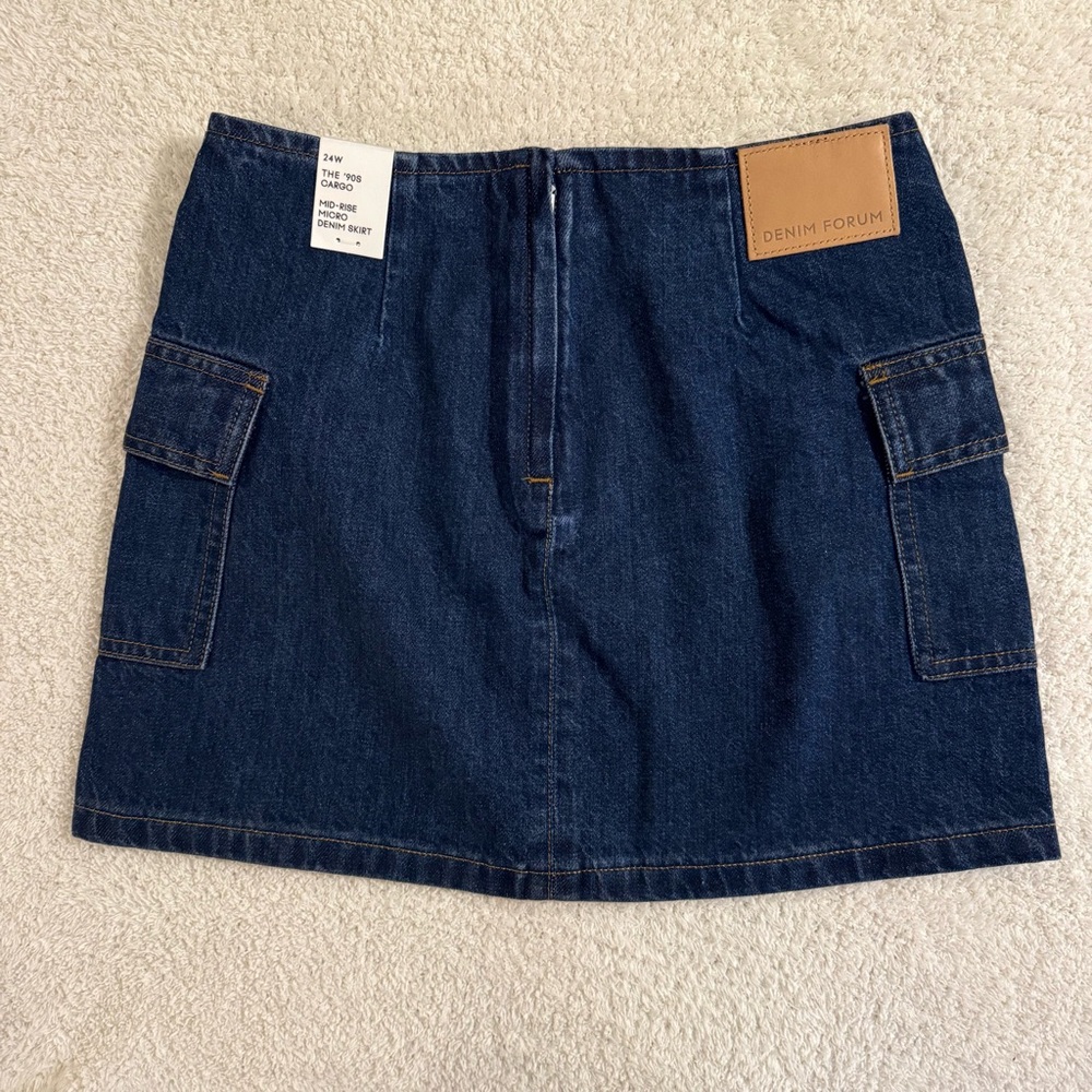NWT Aritzia Denim Forum 90s Cargo Micro Skirt - Picture 3 of 9